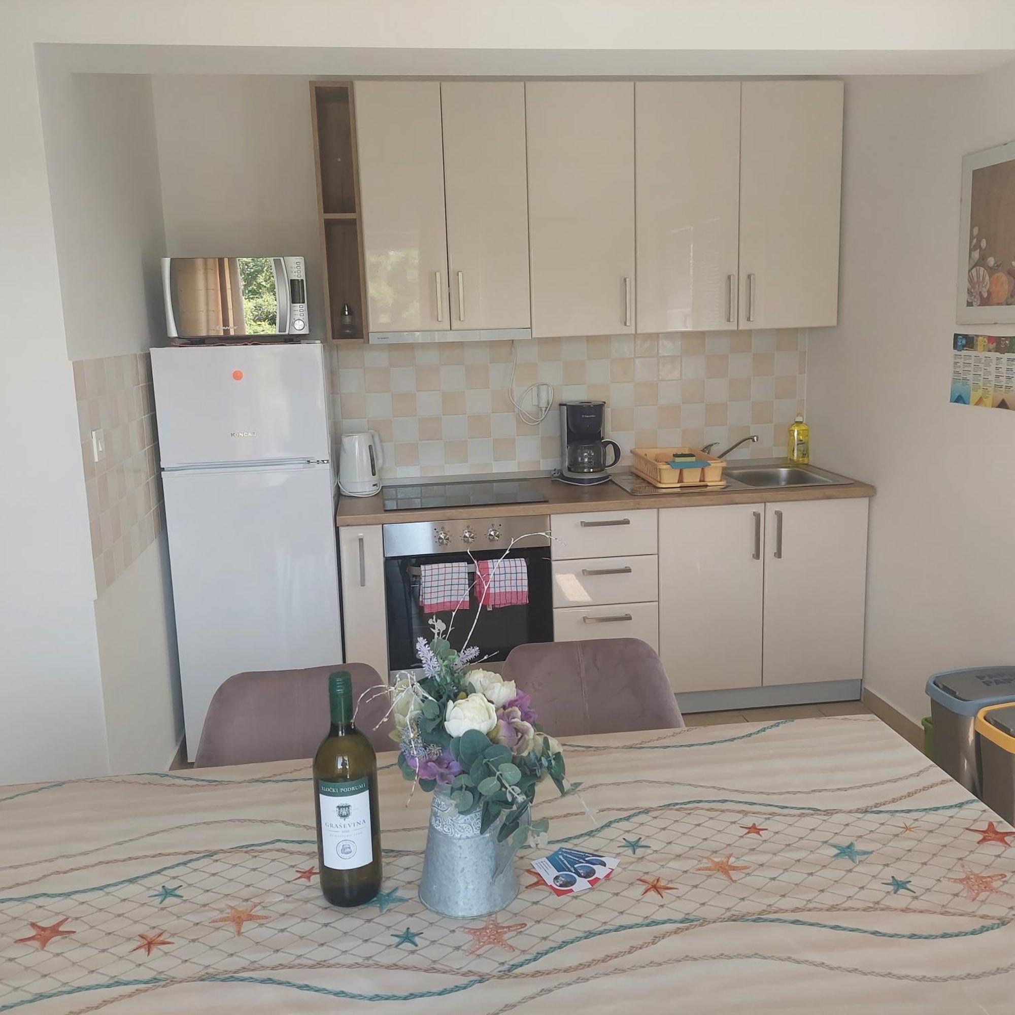 Apartmani Zec Šilo Exteriér fotografie